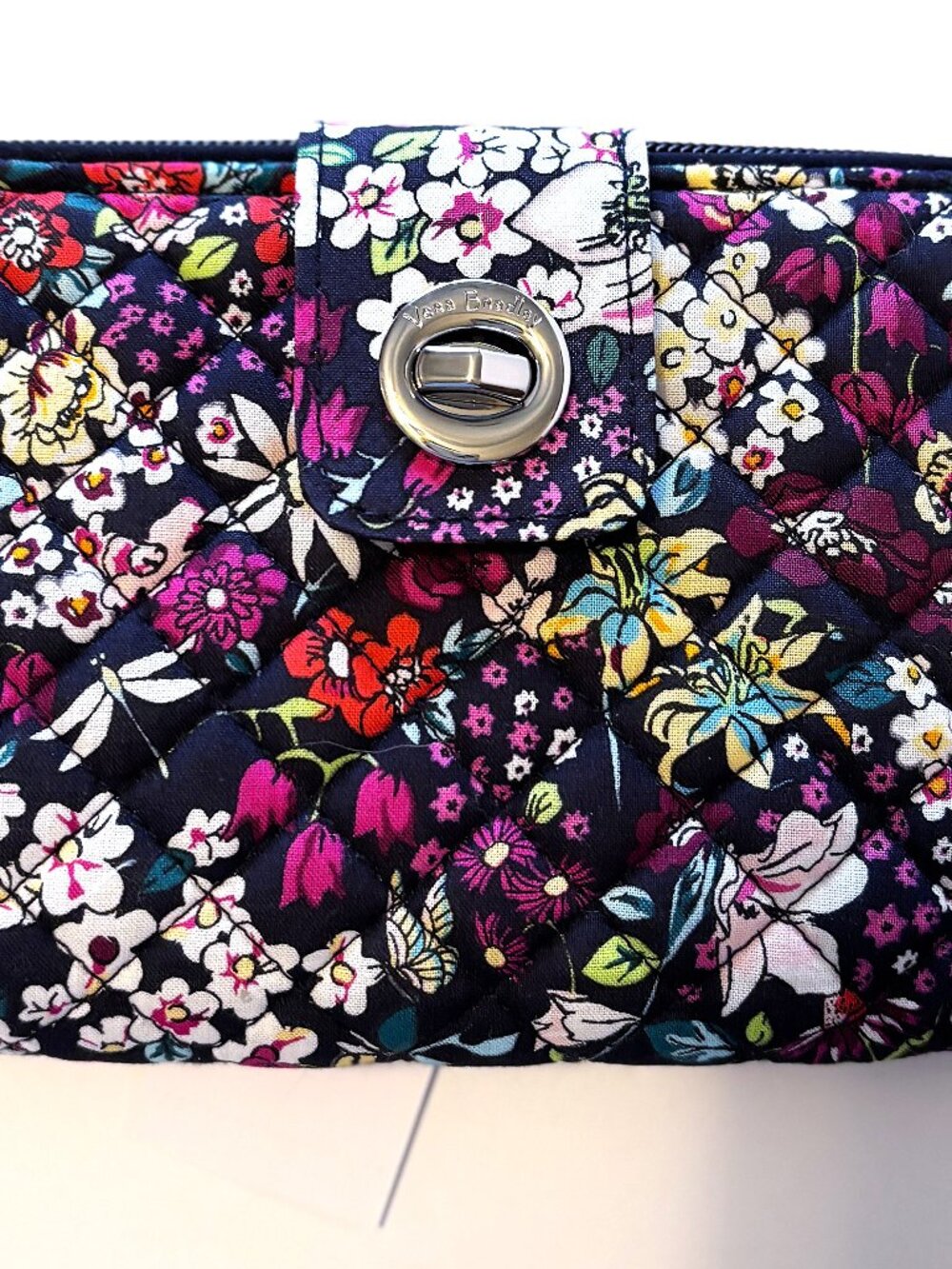 Vera Bradley RFID Turnlock Itsy Ditsy Wallet